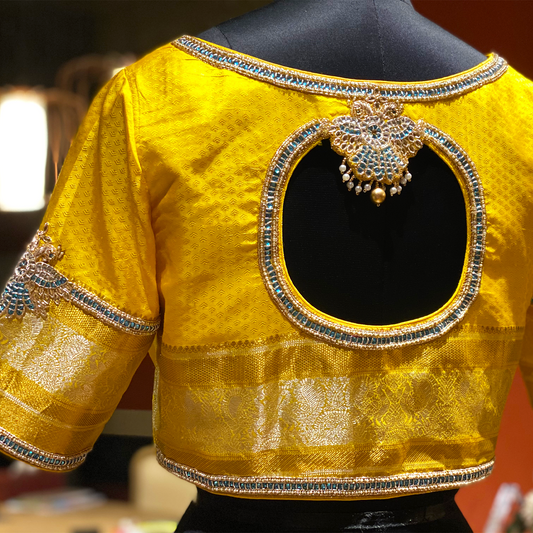 Kudhan Jewel Embroidery Blouse (excluding fabric cost)